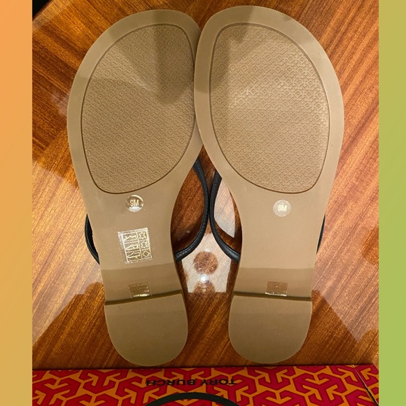 SOLD!! Tory Burch Terra Thong - Size 9 - Picture 5 of 8